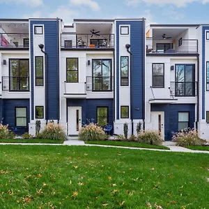 the-alter-ego-twin-design-townhouses-in-east-nashville.nashville-hotels.org/